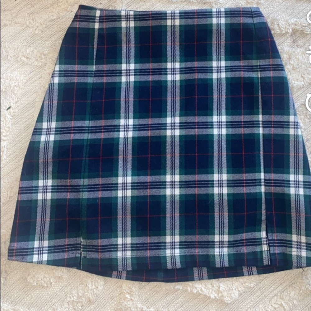 BRANDY MELVILLE/John Galt Plaid Skirt